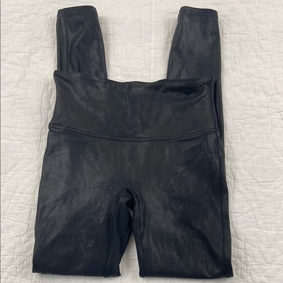 SPANX Pants - Spanx Faux Leather Leggings size Medium